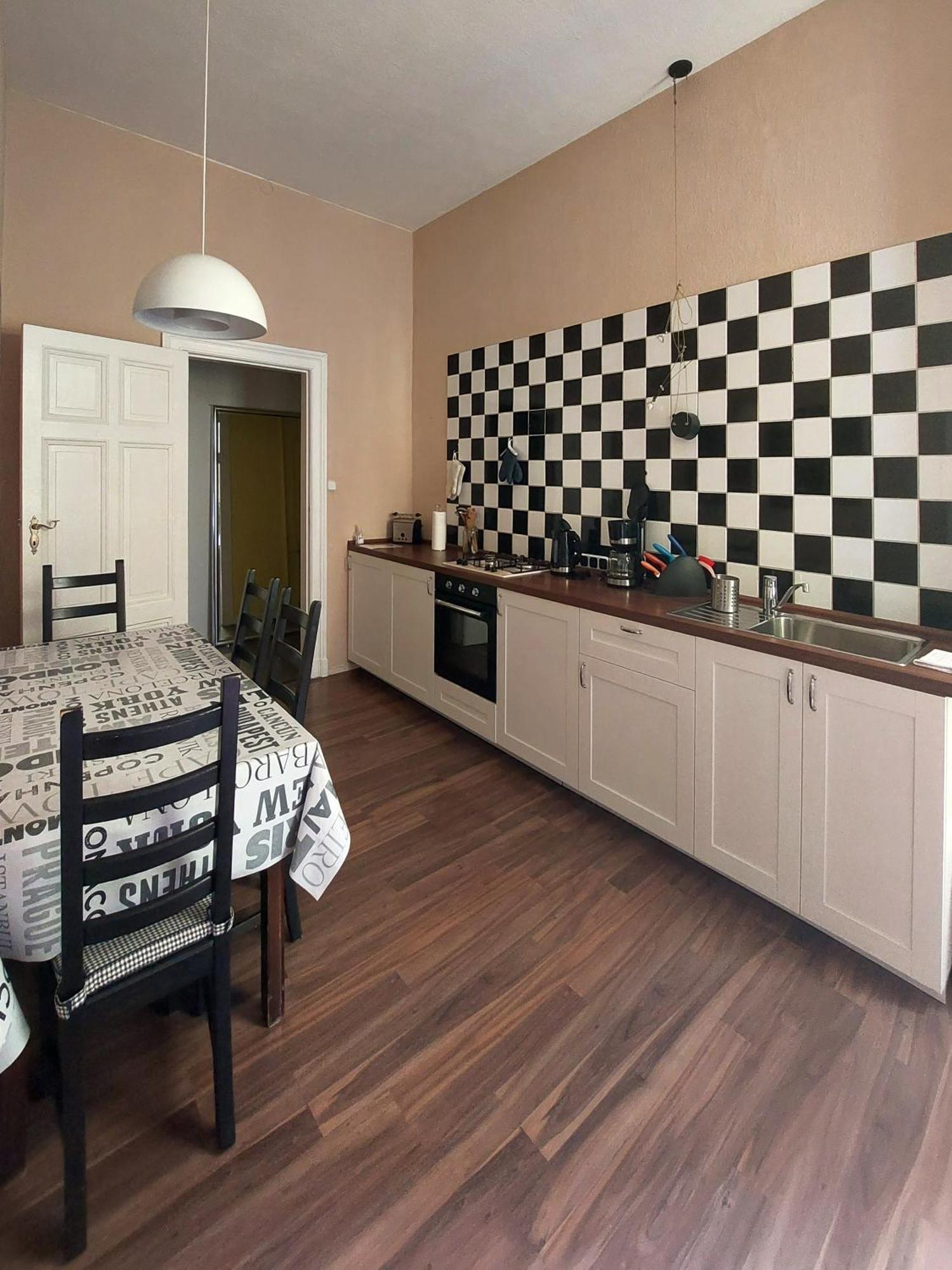 Ruhige Ferienwohnung In Kreuzberg Berlino Esterno foto